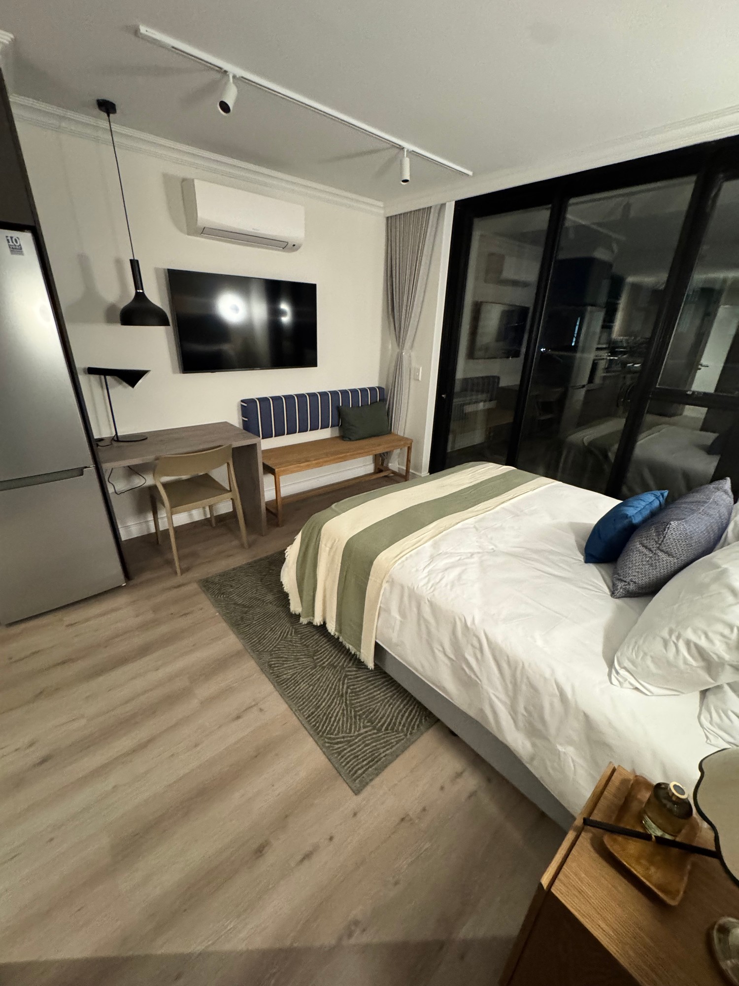 Furnished Studio – Bedroom Clean & Ready