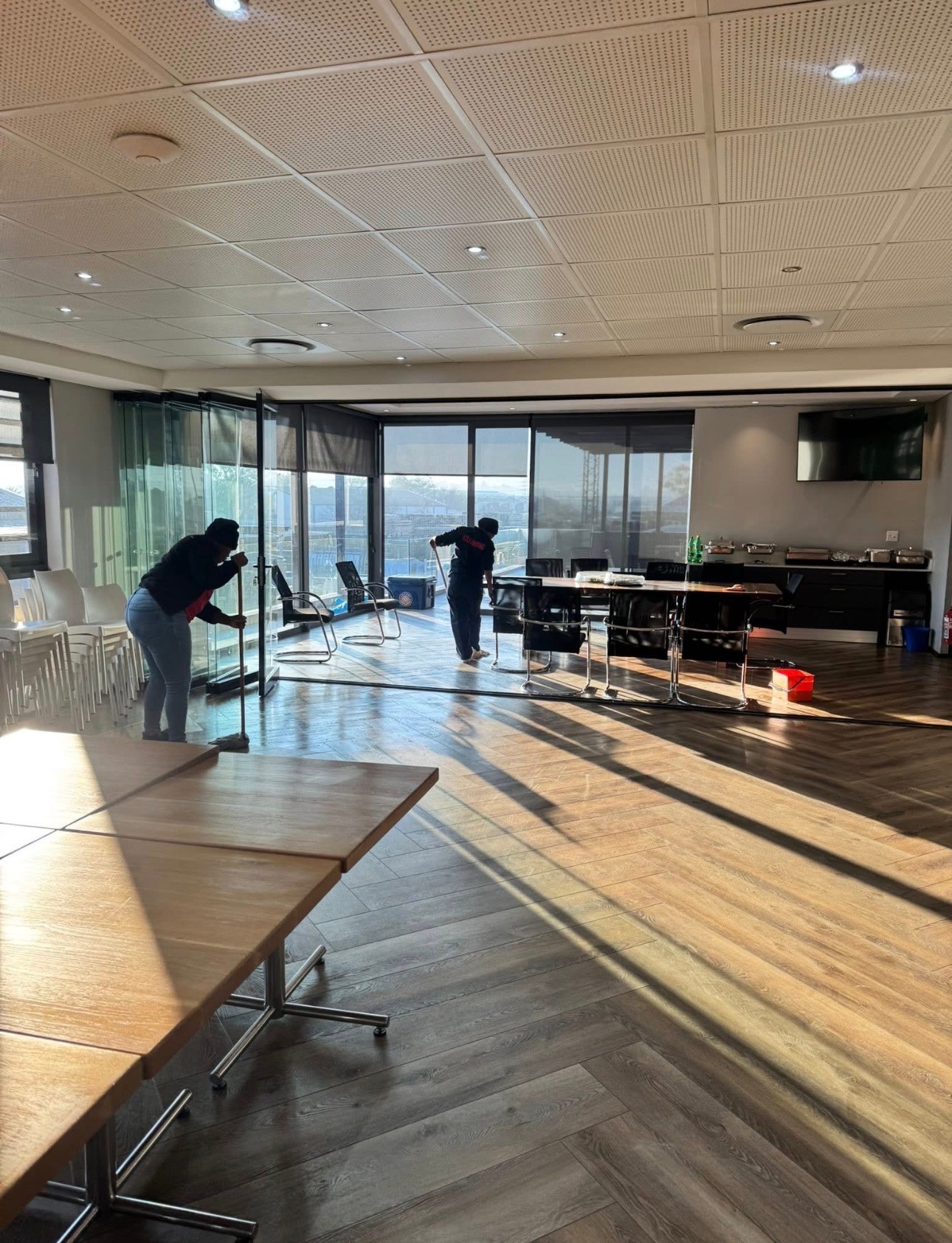 Open-Plan Office Clean