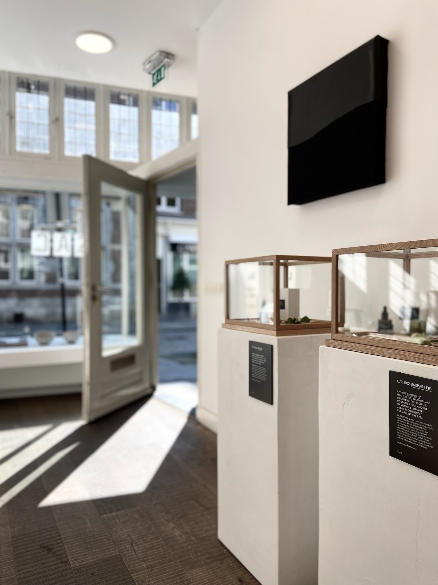 Beauty with Less interior by LINFIN