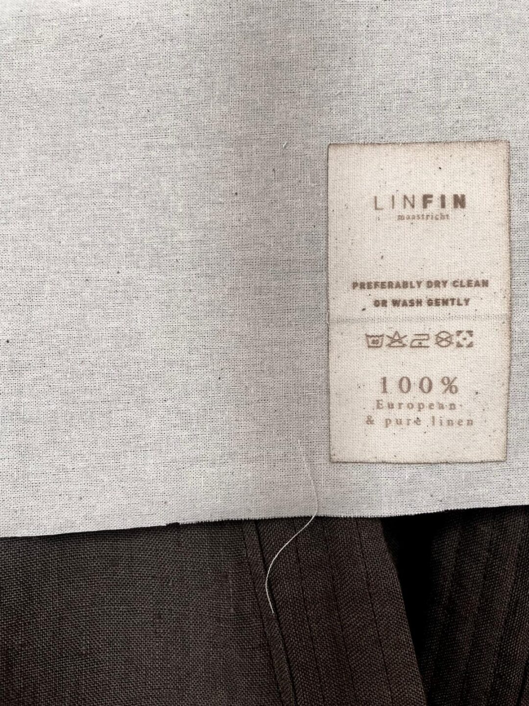 LINFIN kimono in the Frissen Pieters boutique