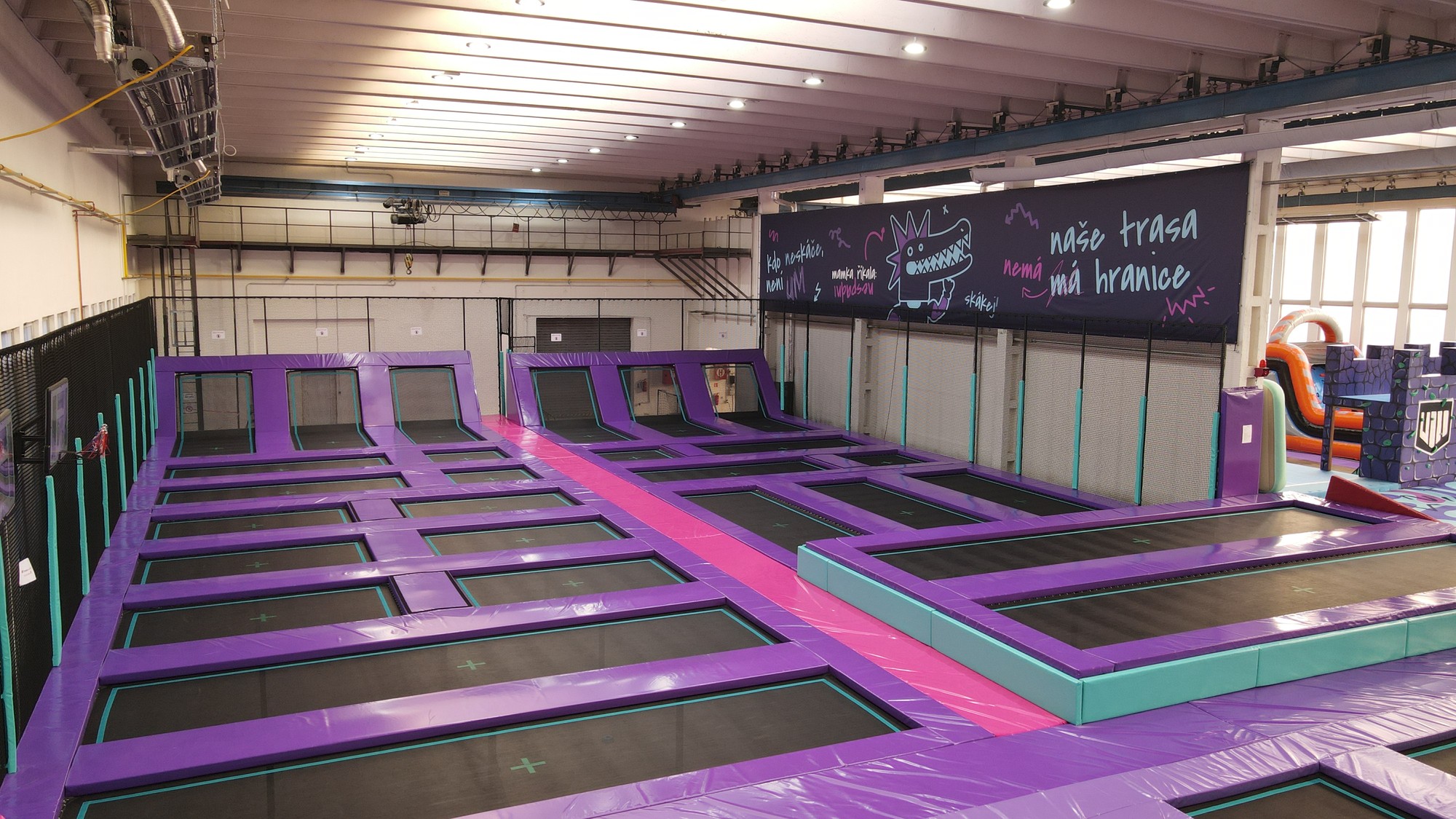 Trampolínová zóna – foto 6