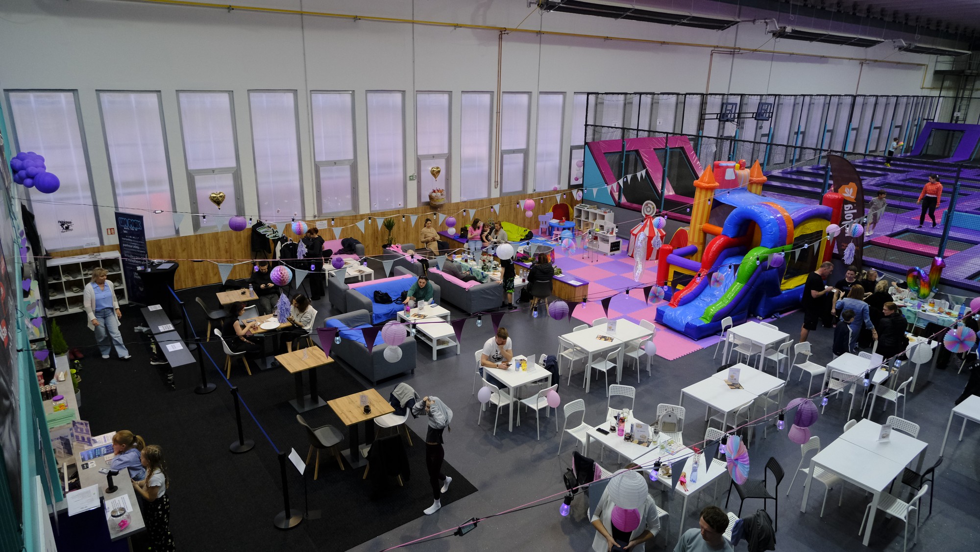 UM Coffee – Kavárna & Chill – foto 2