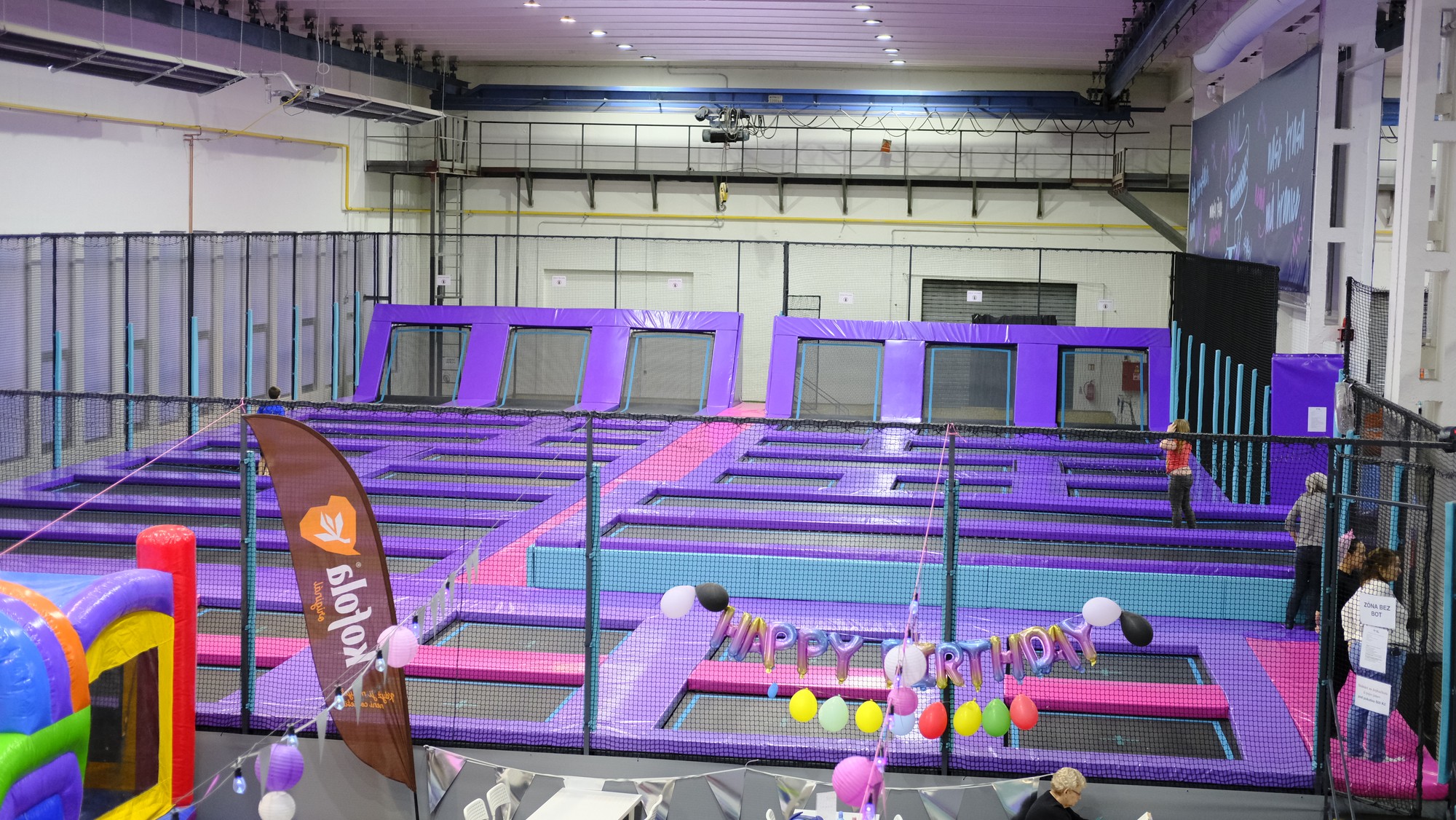 Trampolínová zóna – foto 3