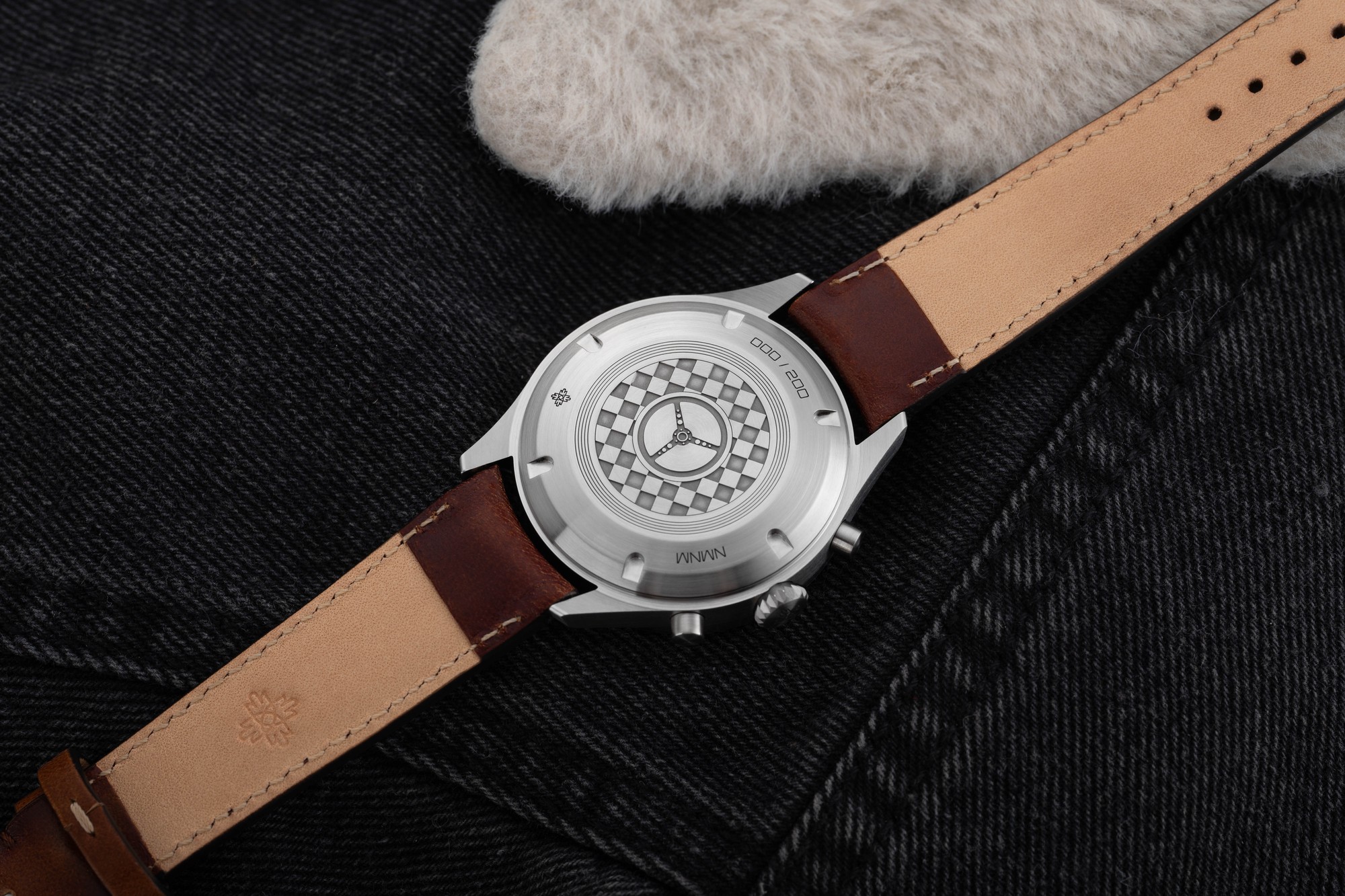 PRIM Chronograf - caseback