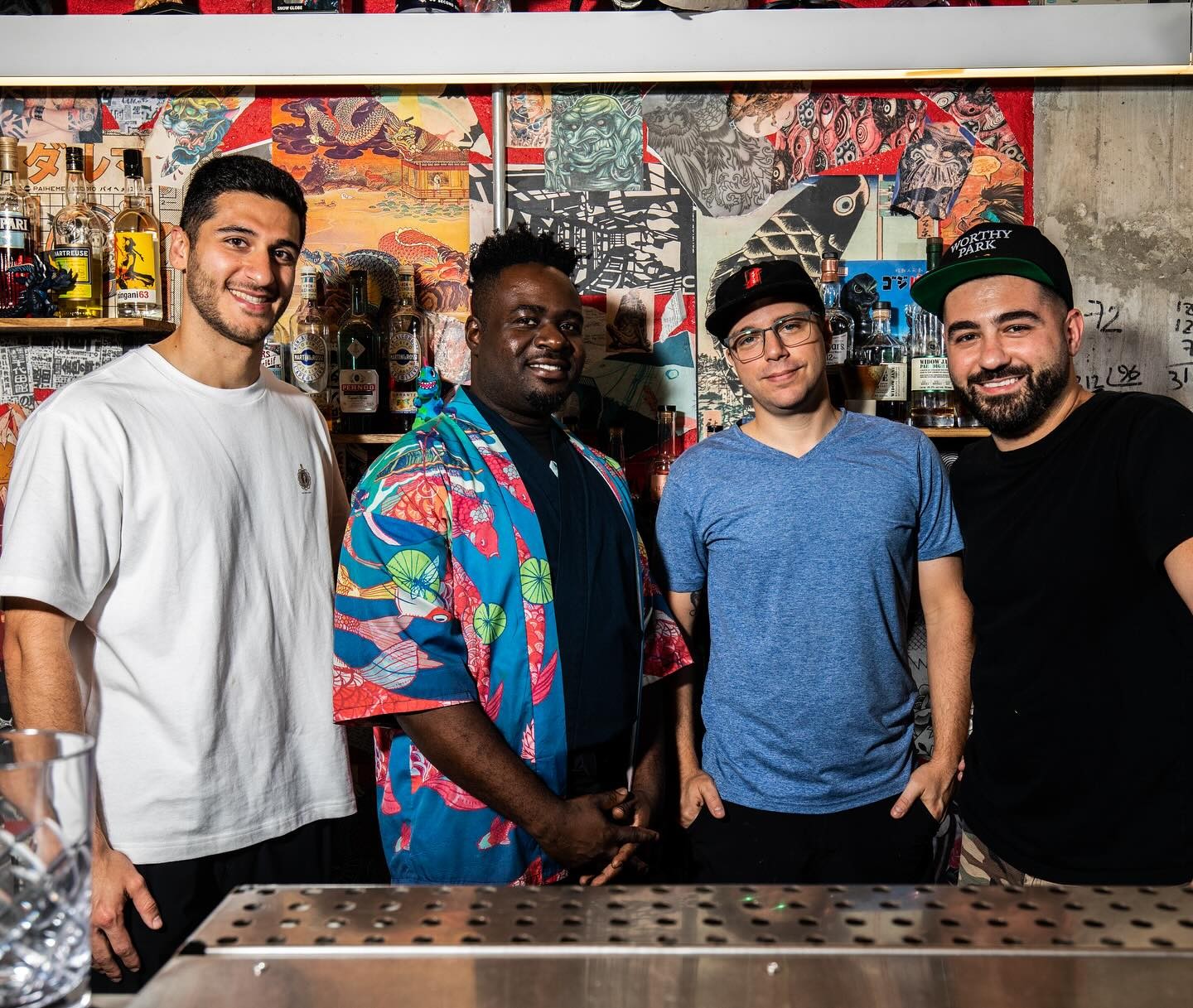 Crispy chicken with green sauce