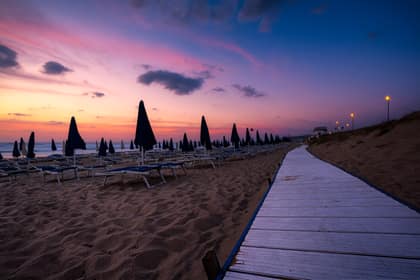 Sardinie — západ slunce nad mořem