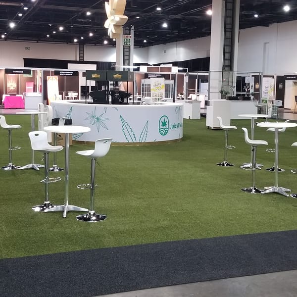 Smart Grass Event & Hire installation