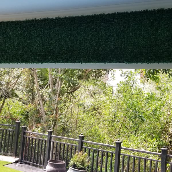 Smart Grass Artificial Hedges installation