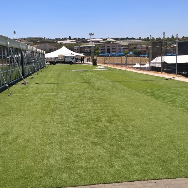 Smart Grass Event & Hire installation