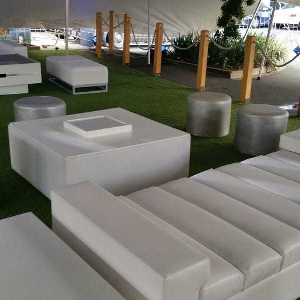Smart Grass Event & Hire installation