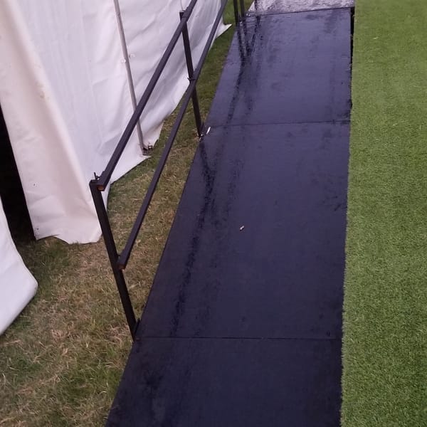 Smart Grass Event & Hire installation