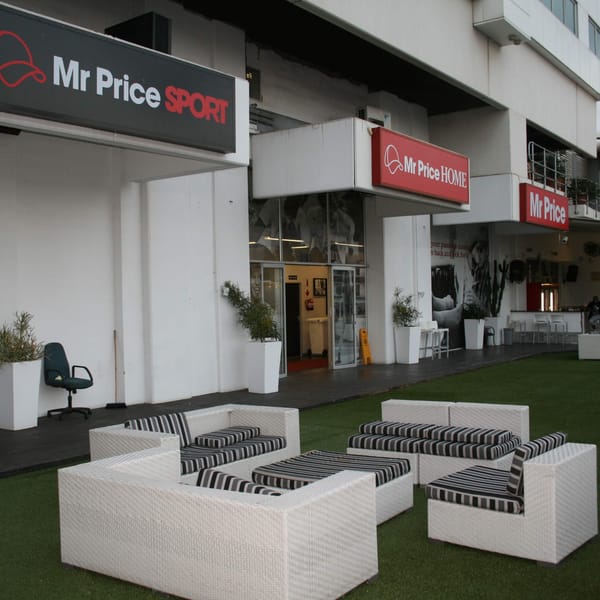 Smart Grass Event & Hire installation