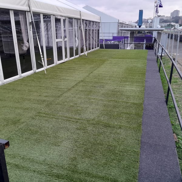 Smart Grass Event & Hire installation