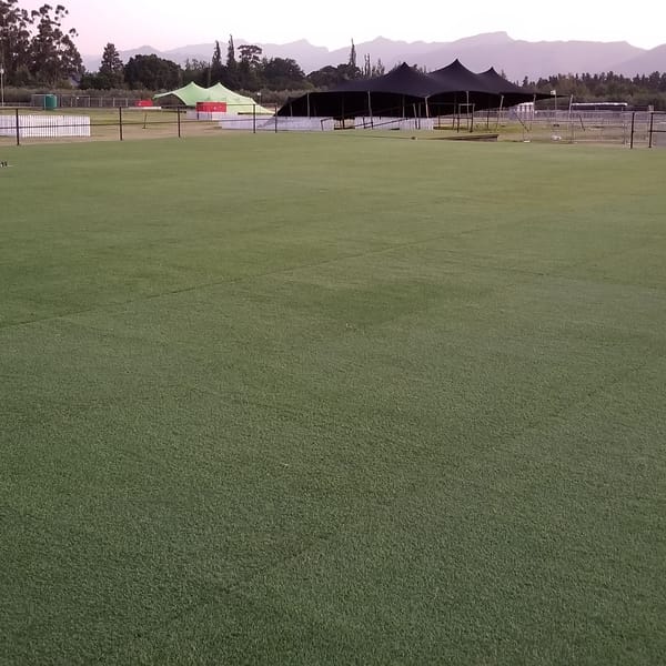 Smart Grass Event & Hire installation