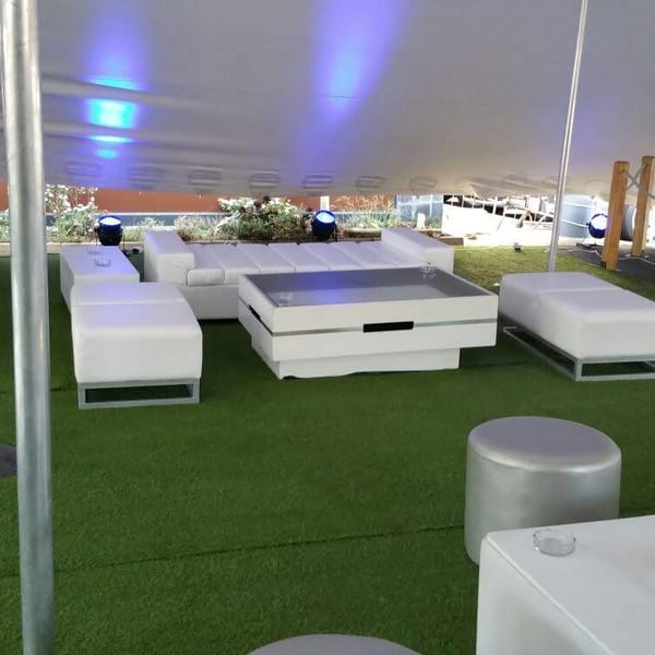 Smart Grass Event & Hire installation