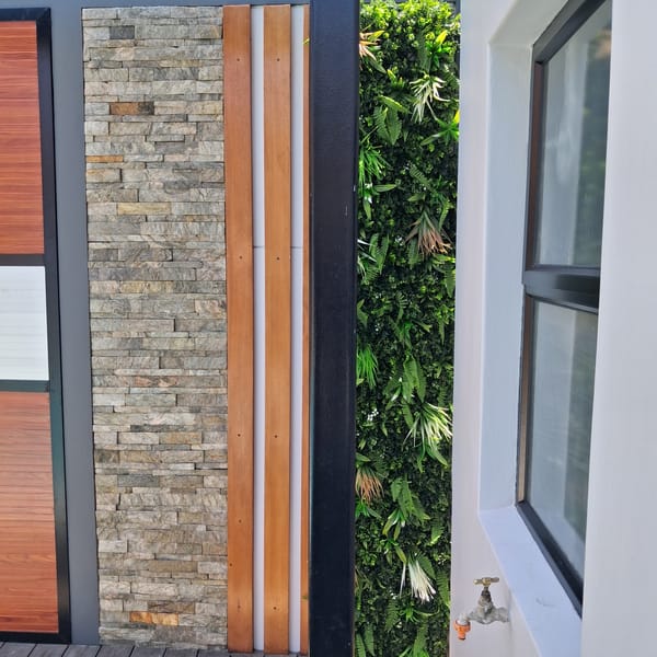 Smart Grass Artificial Hedges installation