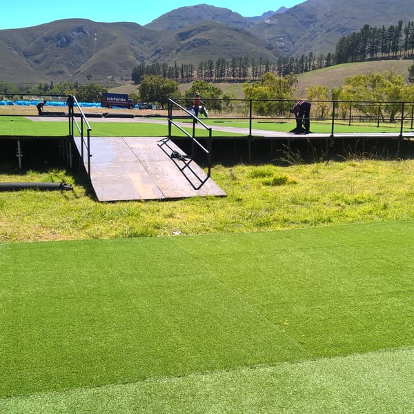 Smart Grass Event & Hire installation
