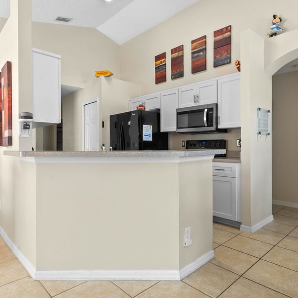 Kitchen island and breakfast bar