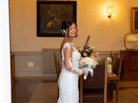 The bride in the library