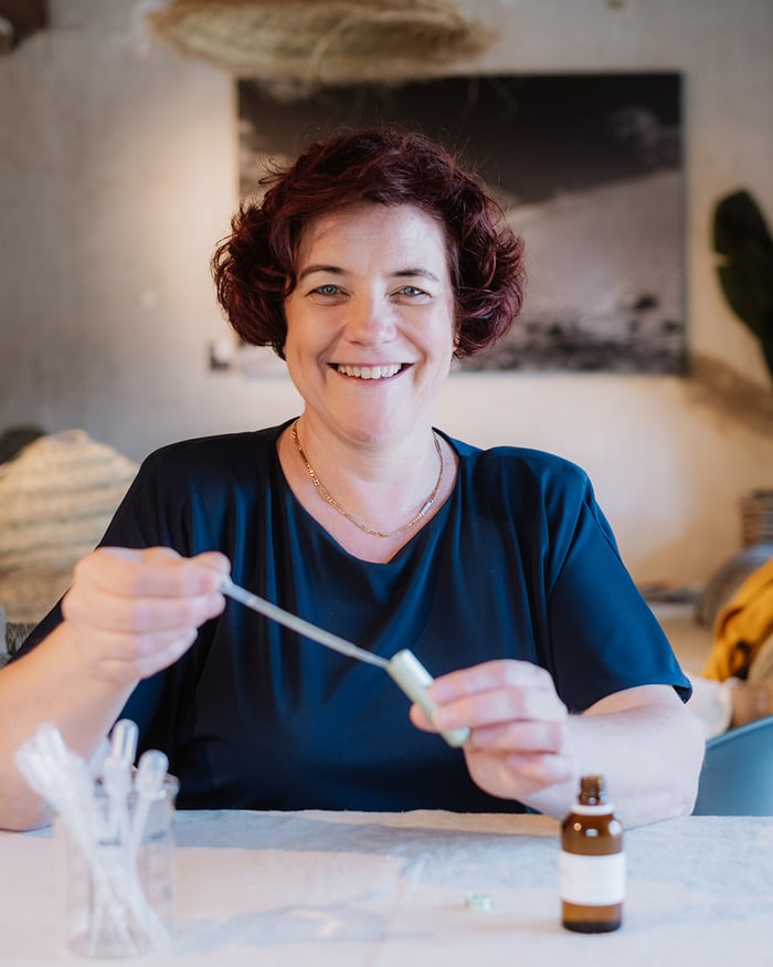 Maya Vereecken aan het werk