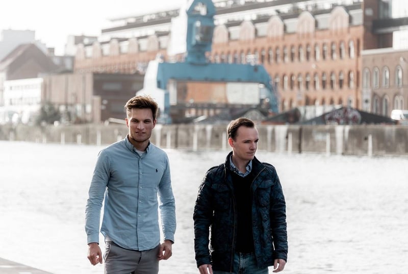 “Alles draait om beleving”: hoe deze twee jonge ondernemers met hun virtuele ober de horeca weer hoop geven