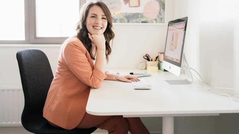 Als ondernemer zelf je eigen contentfabriek bouwen? Met deze academy zet je in 7 stappen een sterke contentstrategie op de rails