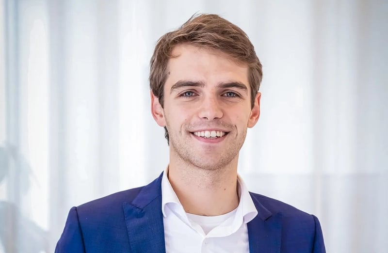 Voormalig data-analist van voetbalclub Anderlecht helpt kmo’s hun energievoorziening vergroenen: “Ondernemers kunnen deze uitdaging kunnen samen aangaan”