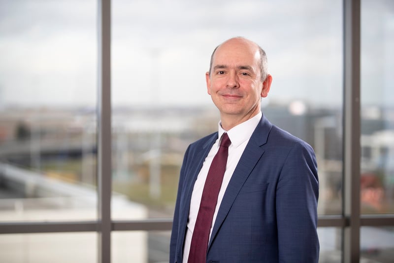 Kan AI werknemers vervangen? - Hendrik Serruys (EY) over de implementatie van artificiële intelligentie op de werkvloer
