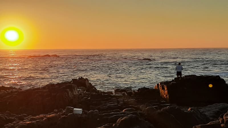 Sunset and ocean views from Hole in the Wall cottages