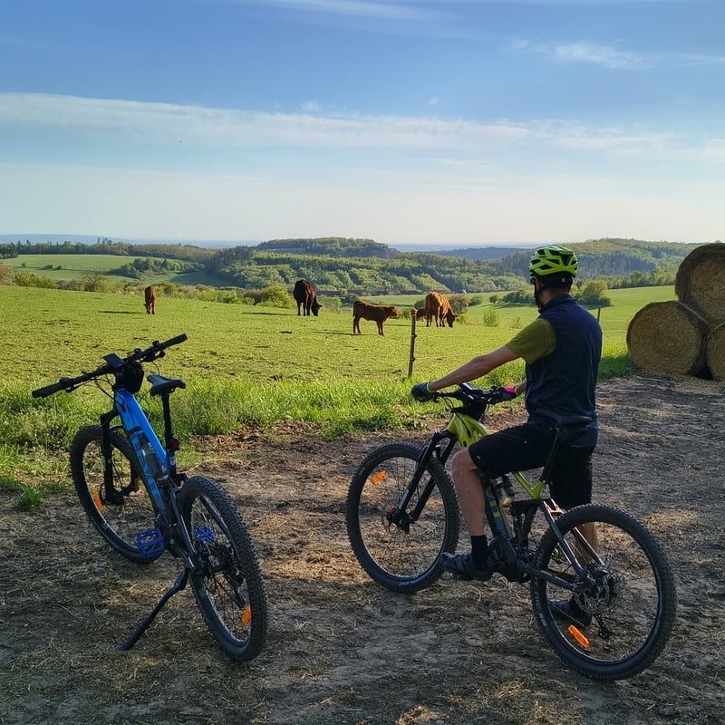 Marian Valley & Pekárna Cave singletrack