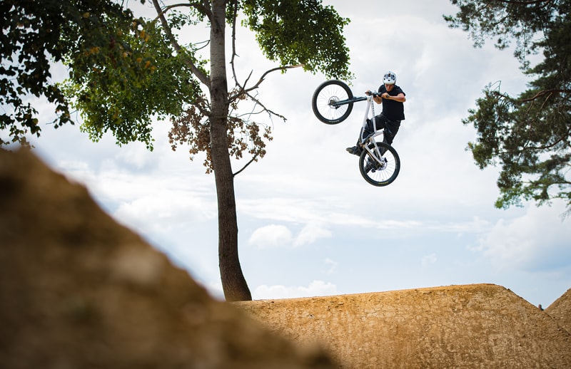 Jazdec na Dirt Madness – Trailpark Žehra 2026
