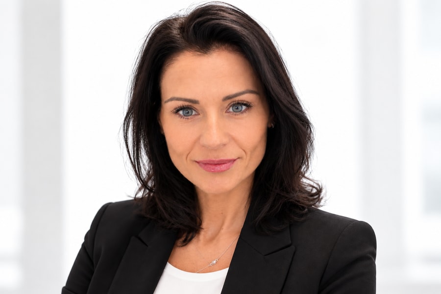Portrét Elisabeth Jaškové, ředitelky BOZP365