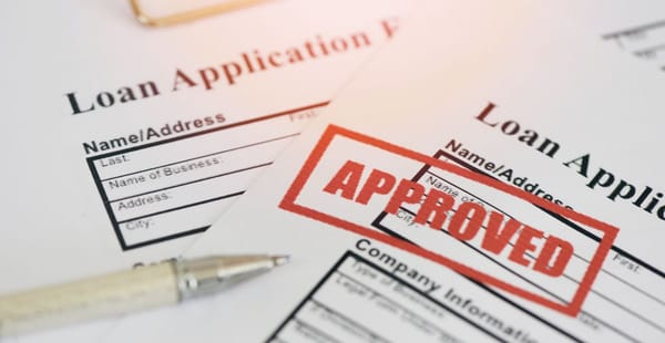 Minimum Student Loan Requirements for Living Away from Home