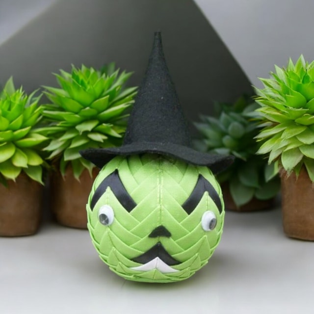 Handmade Green Witch Halloween Ribbon Bauble — Festive Autumn Decoration