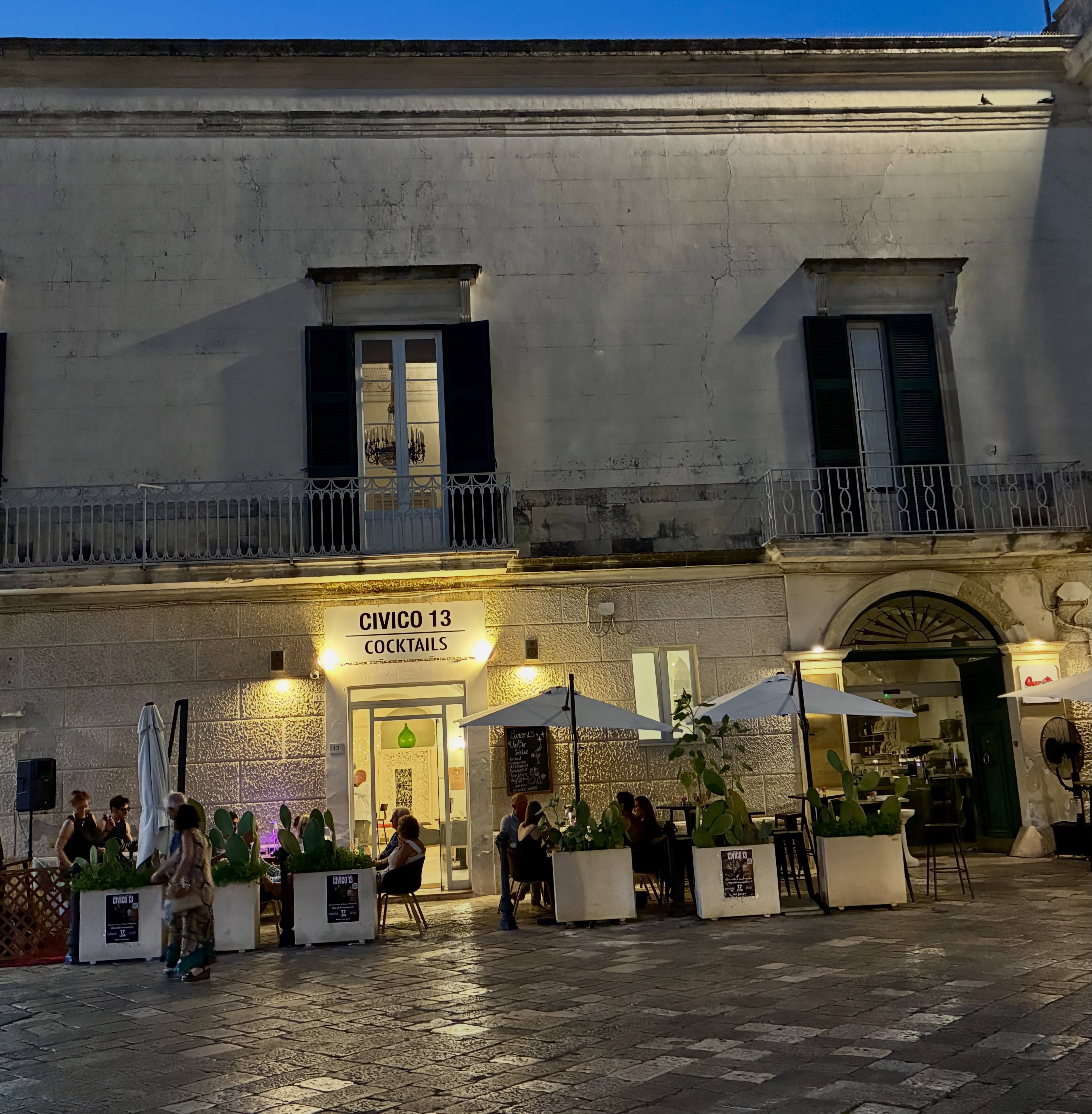 Il palazzo di sera