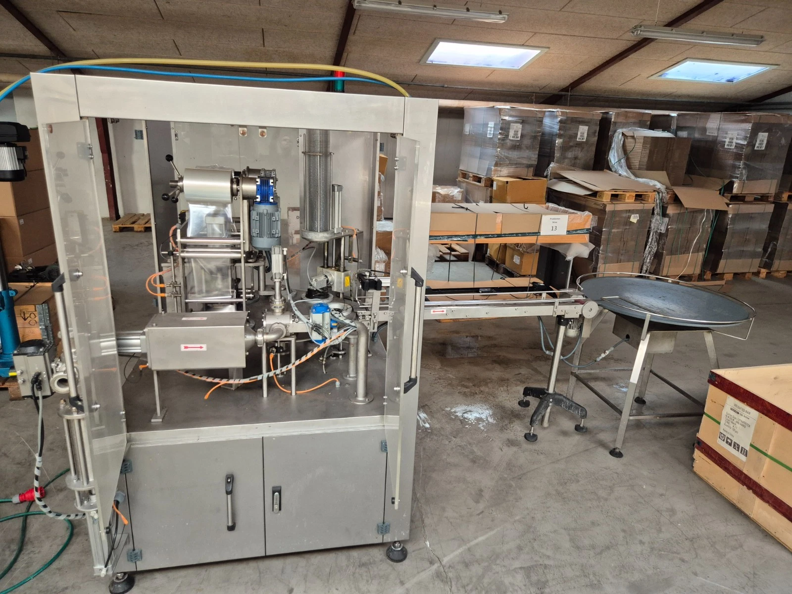 Dizayn Makina D-11 cup filling and sealing machine