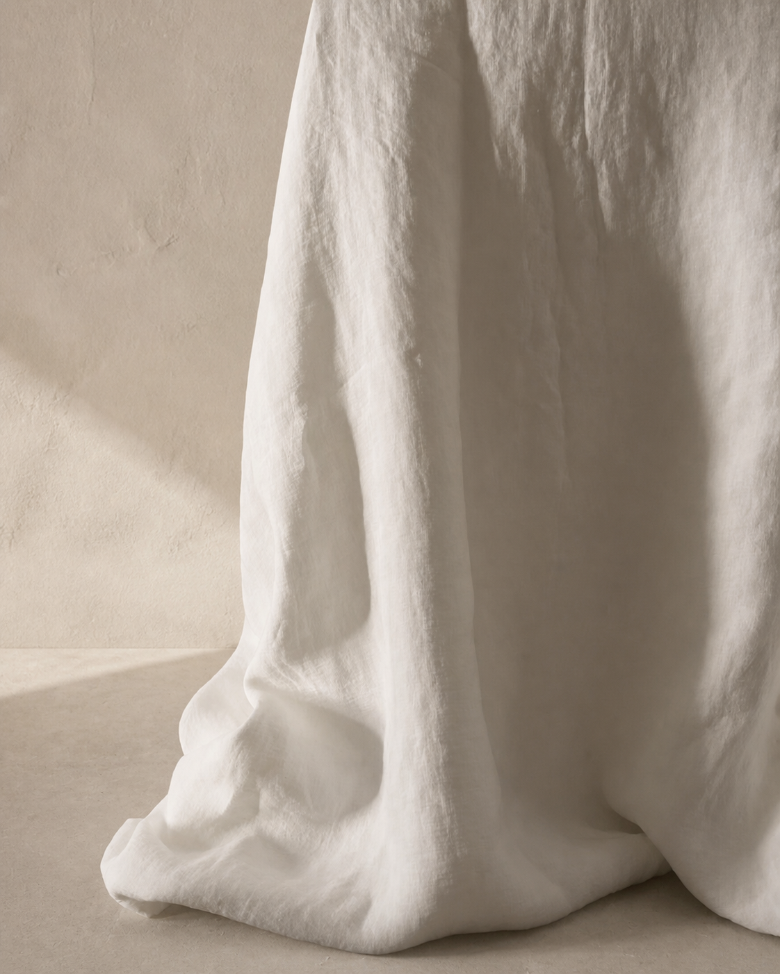 Tablecloth Lin Fin in off-white linen