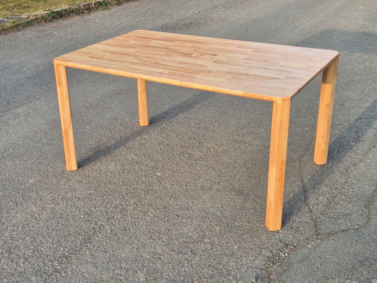 Patentovaný designový stůl z dubu 150x95