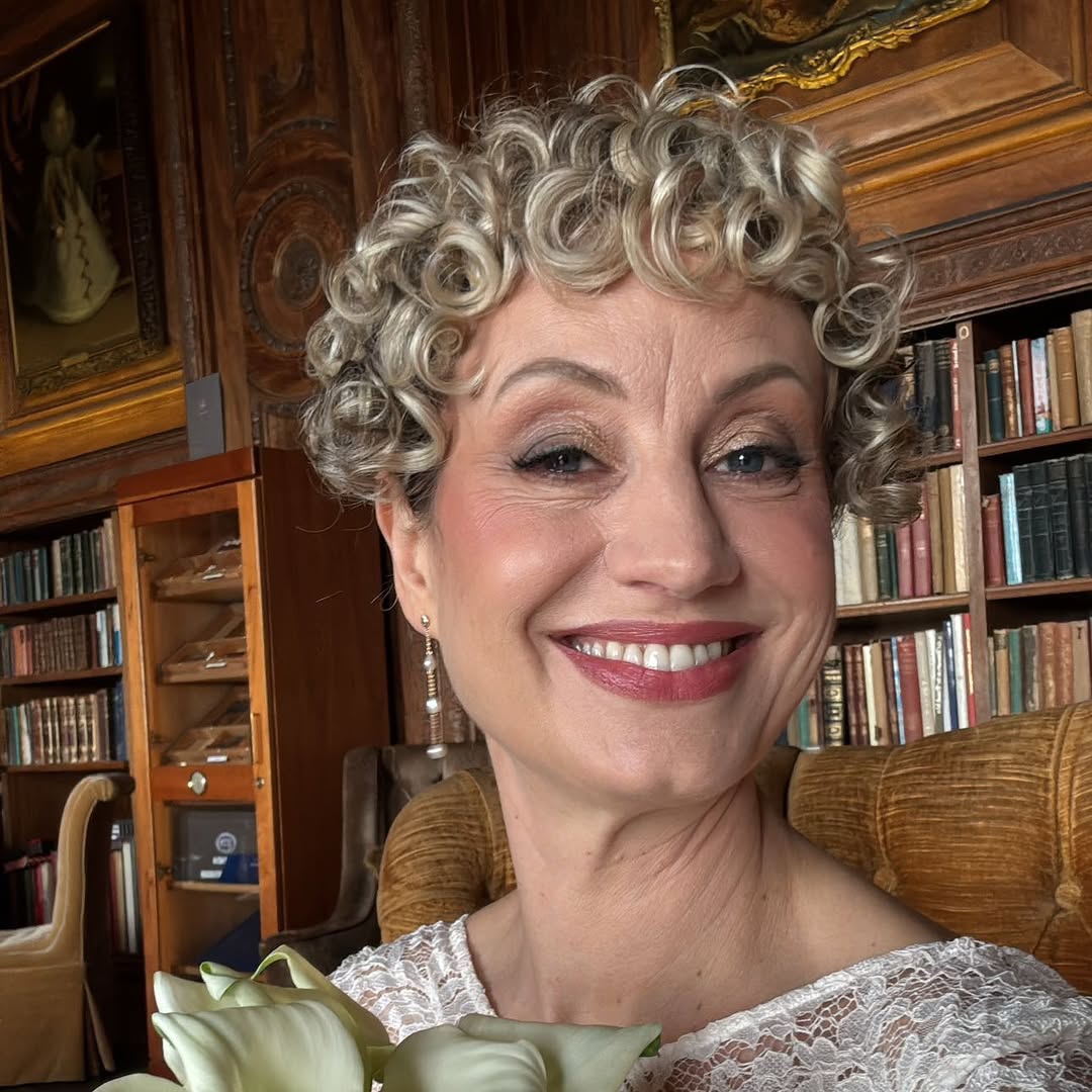 Beautiful bridal curly styling at 3thirty