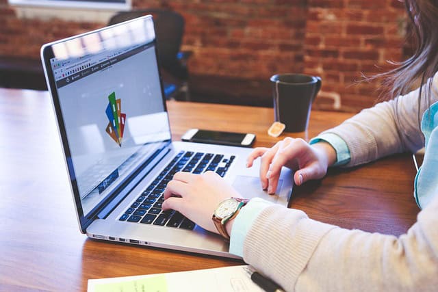 How do you become a technical translator?