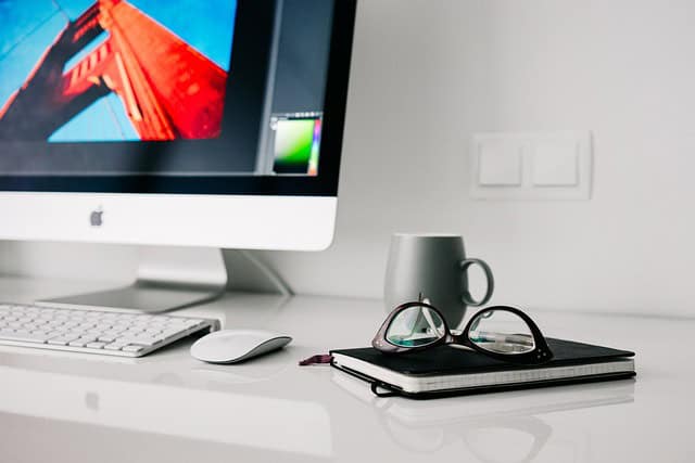 What characterises a reliable translation provider?