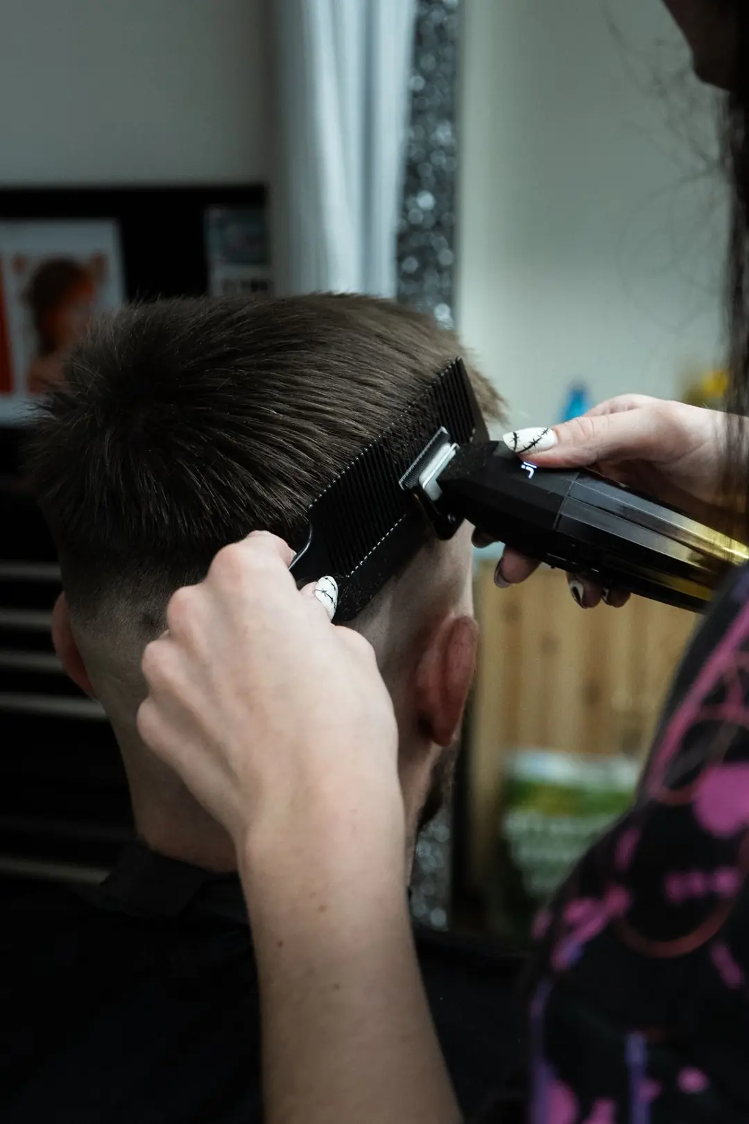 Moment z Phill Fresh Barber a FK Salon 1
