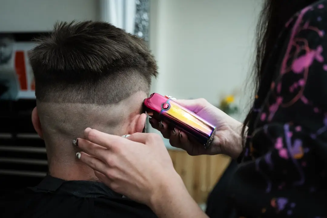 Moment z Phill Fresh Barber a FK Salon 15