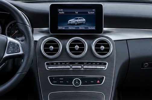 Mercedes-Benz Audio 20 / COMAND NTG 5.0/5.1 – ilustrační interiér