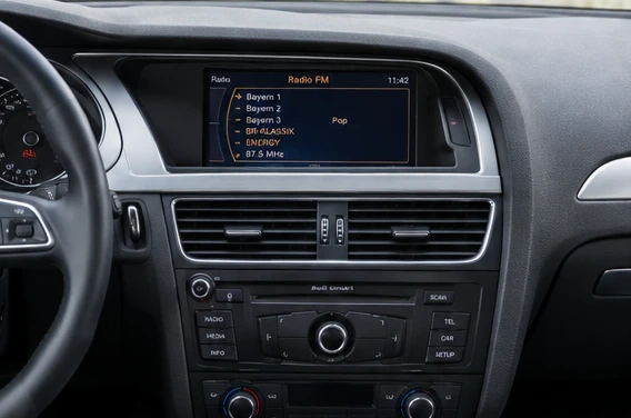 AI ilustrační snímek interiéru Audi MMI 3G High / Basic – ilustrační interiér