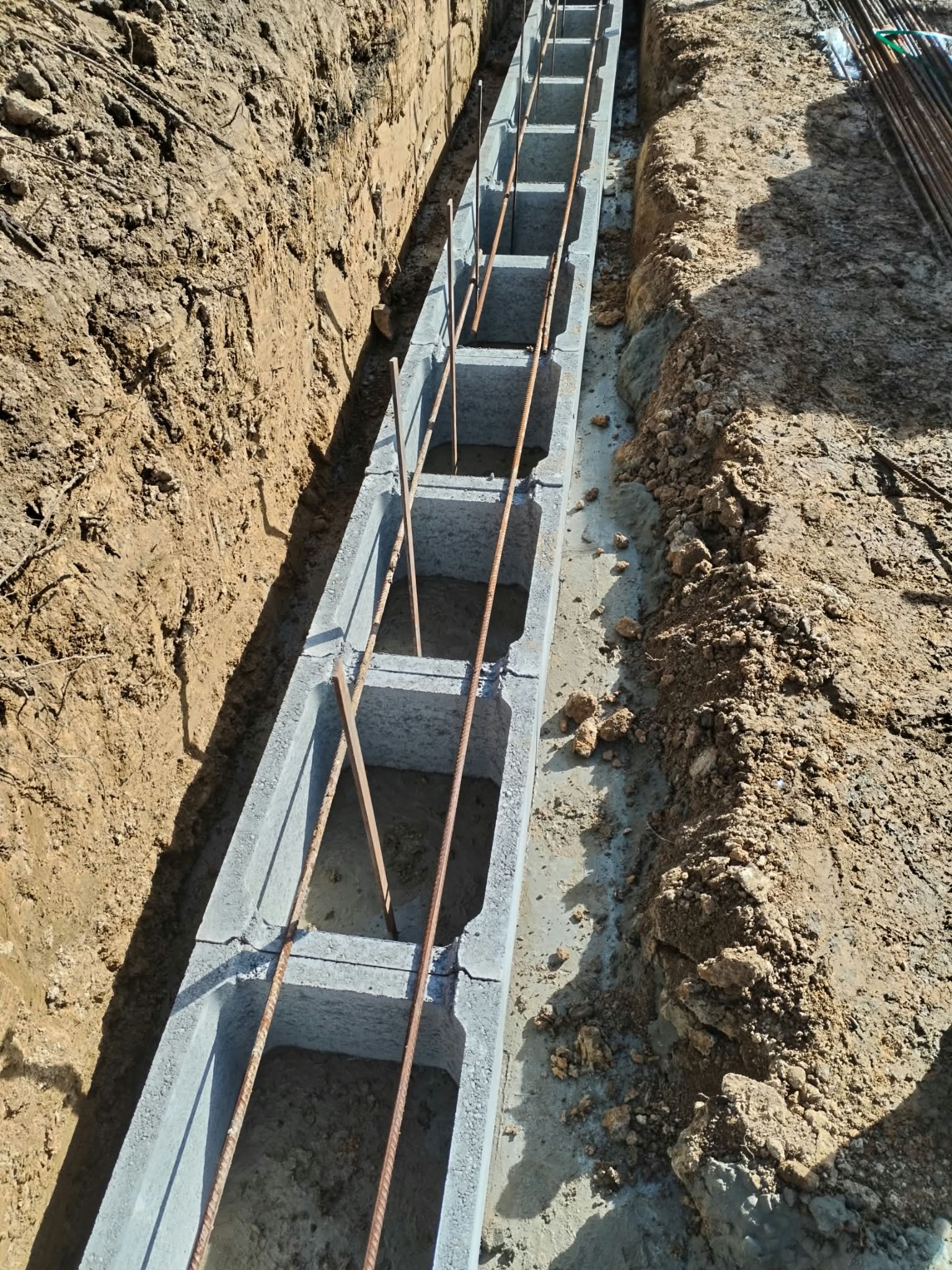 Detail ztraceného bednění s výztuží