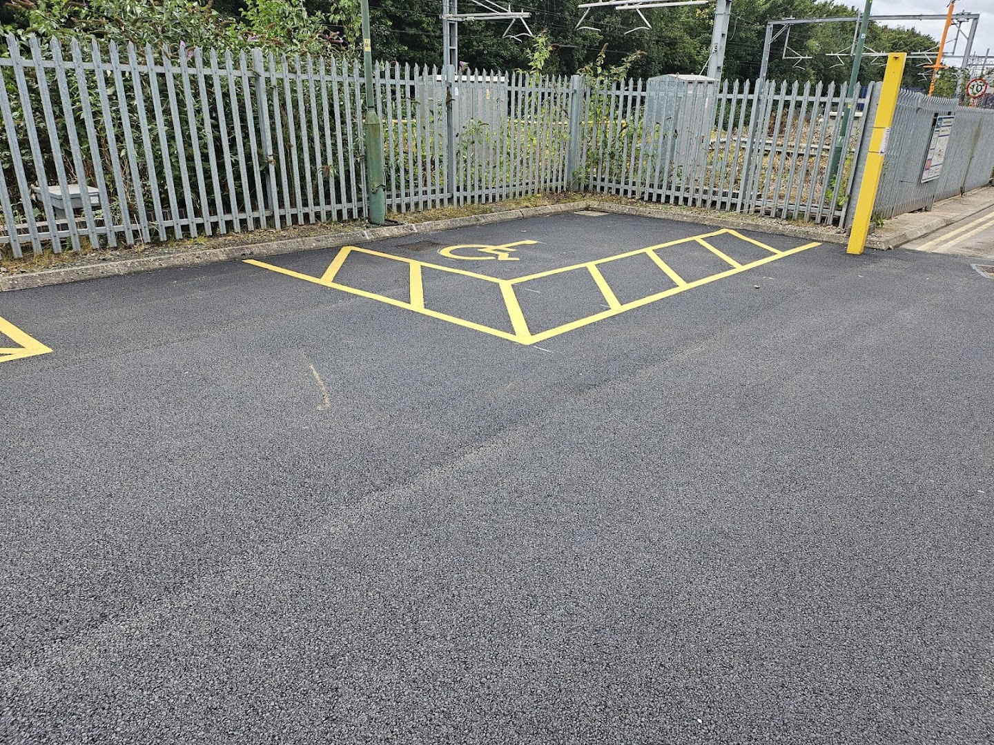 train station disabled parking, bromsgrove