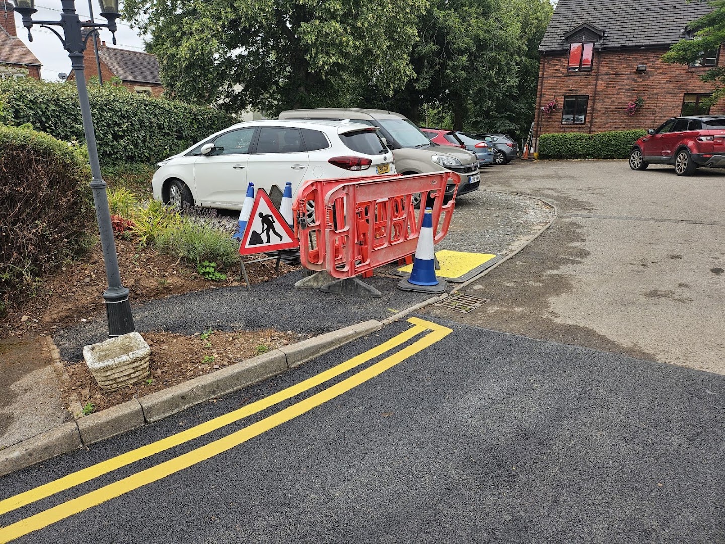 double yellow lines, longbridge
