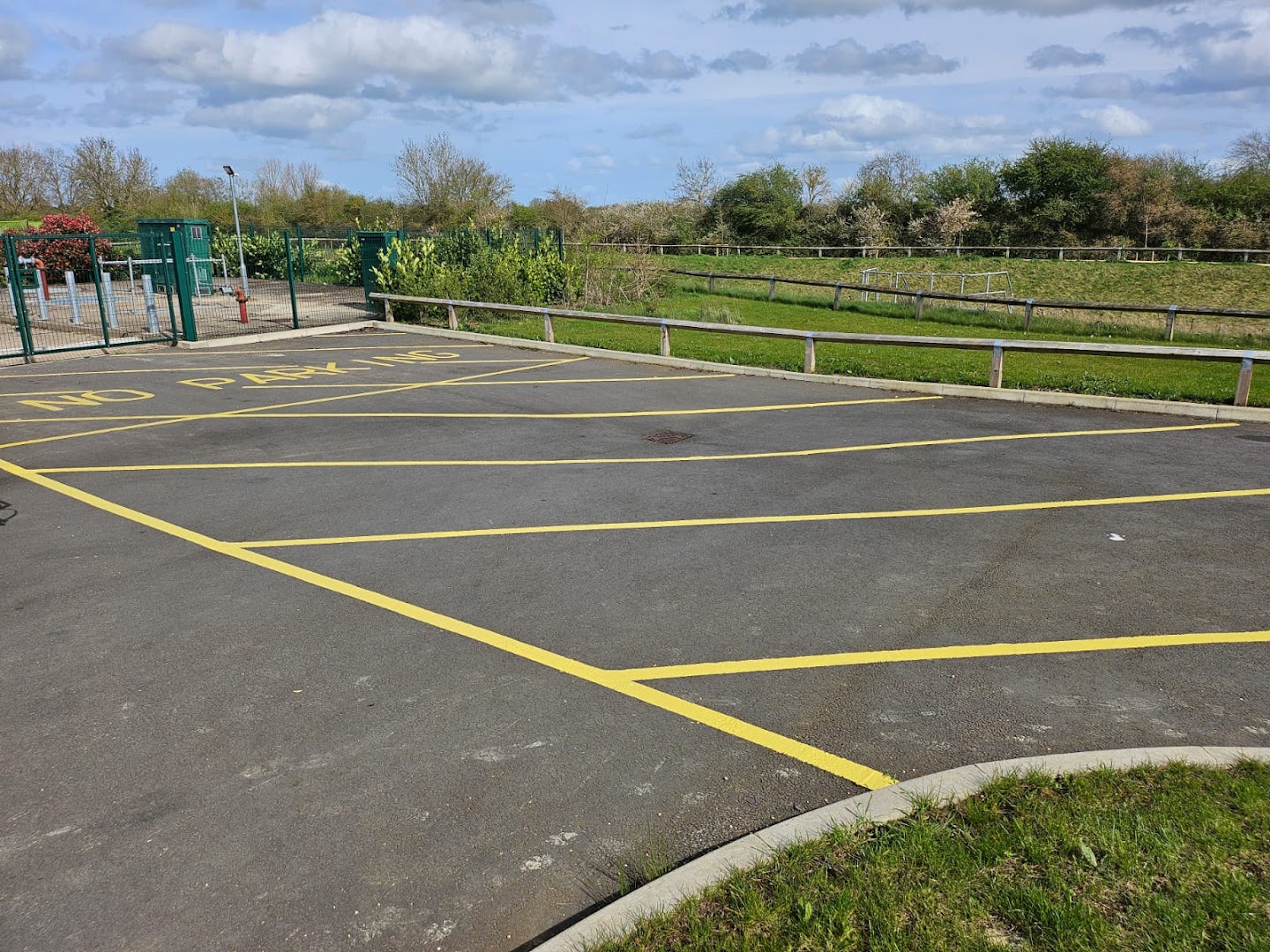hatching & no parking, rugby