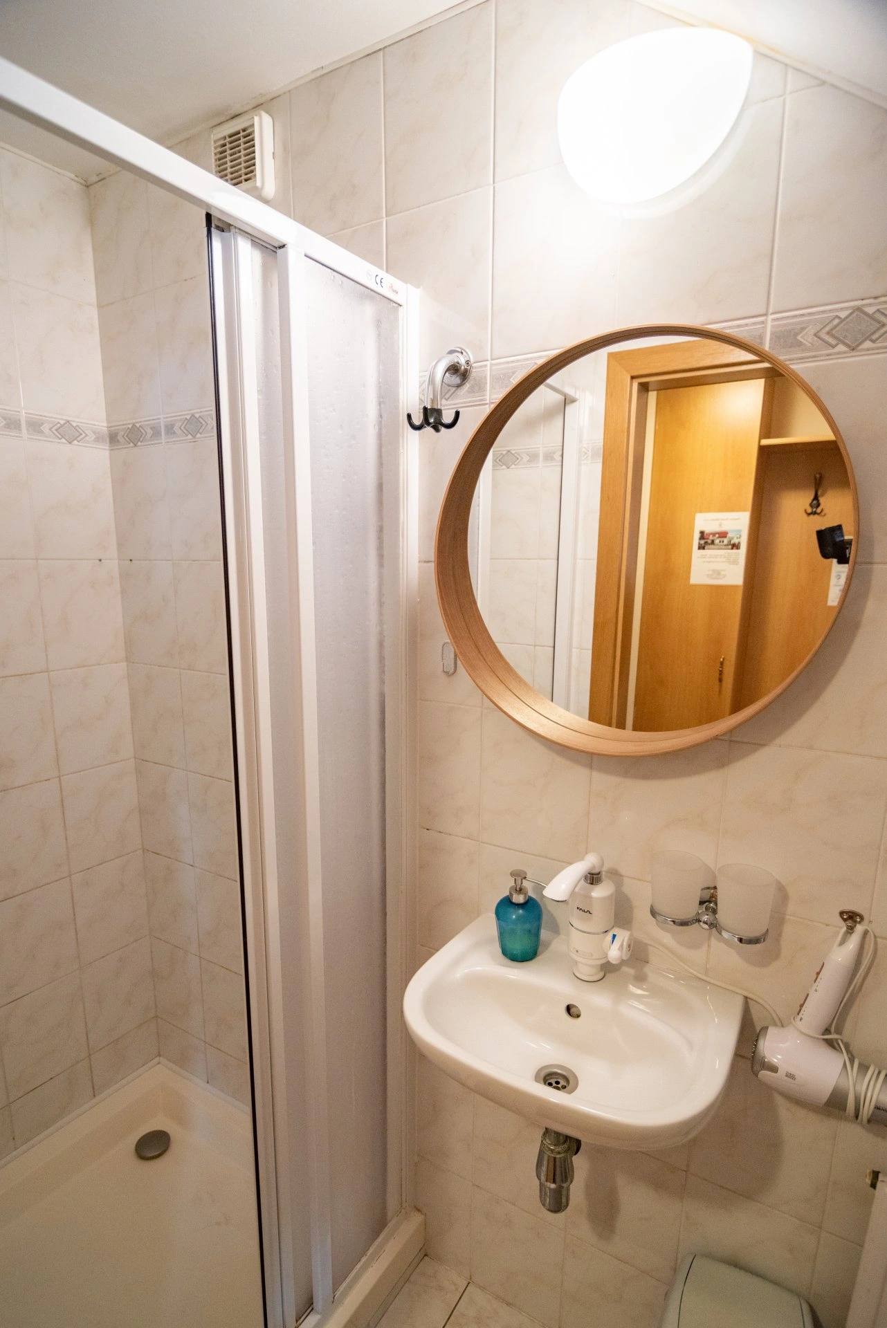 Útulná chodba s úložným prostorem v Apartmánu U Machů v Mikulově